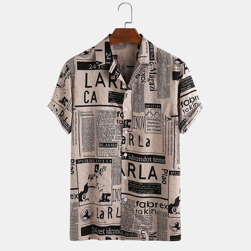 Camisa hawaiana vintage con estampado de periódico