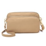 Bolso cruzado impermeable de nylon con estilo