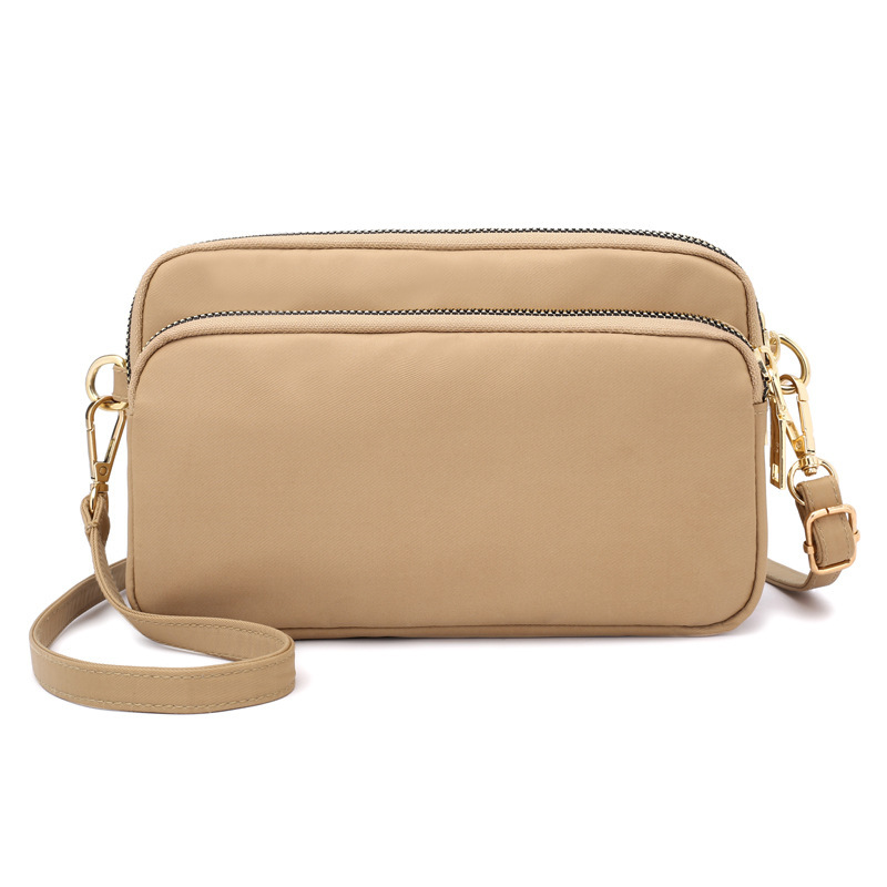 Bolso cruzado impermeable de nylon con estilo
