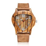 Reloj triangular de madera para hombre.