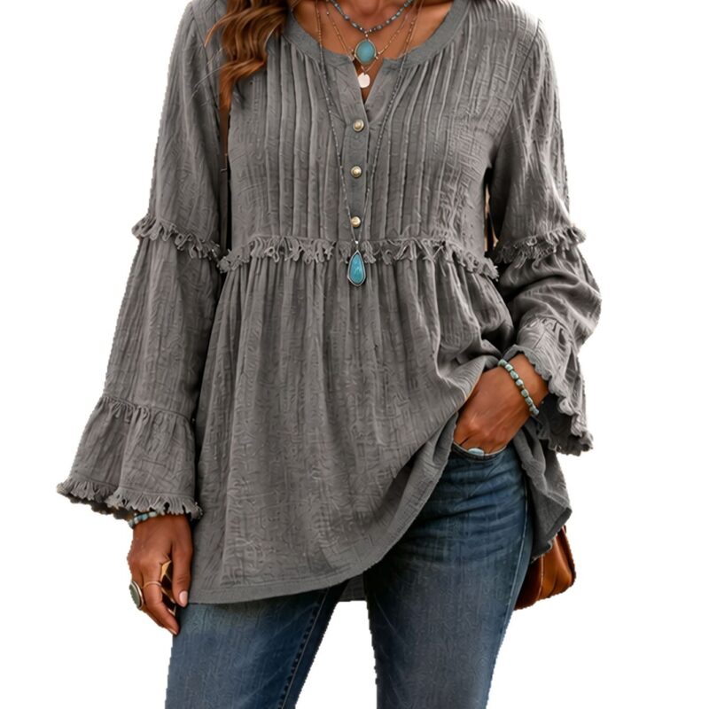 Camisa holgada con ribete de encaje y top