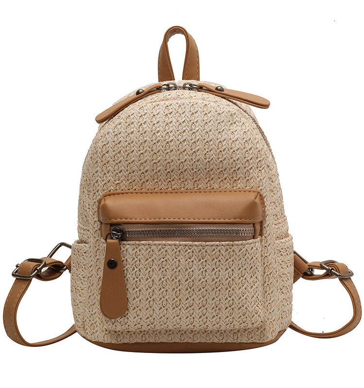 Mochila de paja con diseño especial para mujer