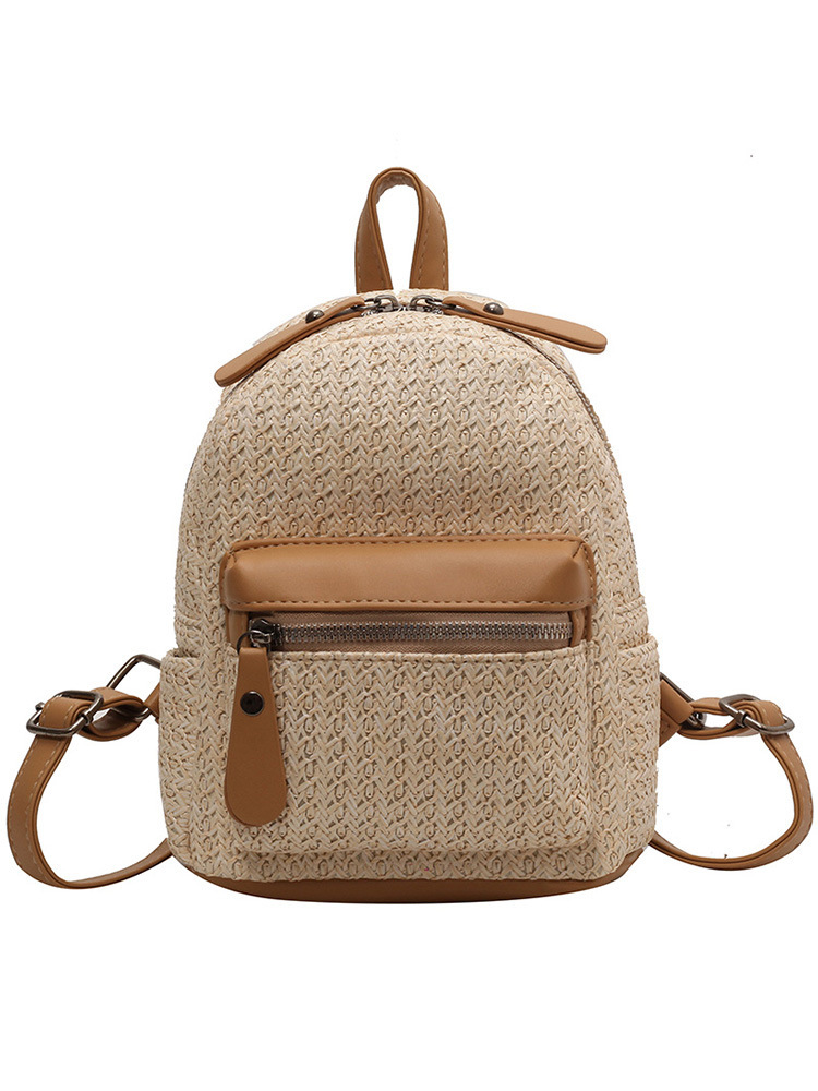 Mochila de paja con diseño especial para mujer