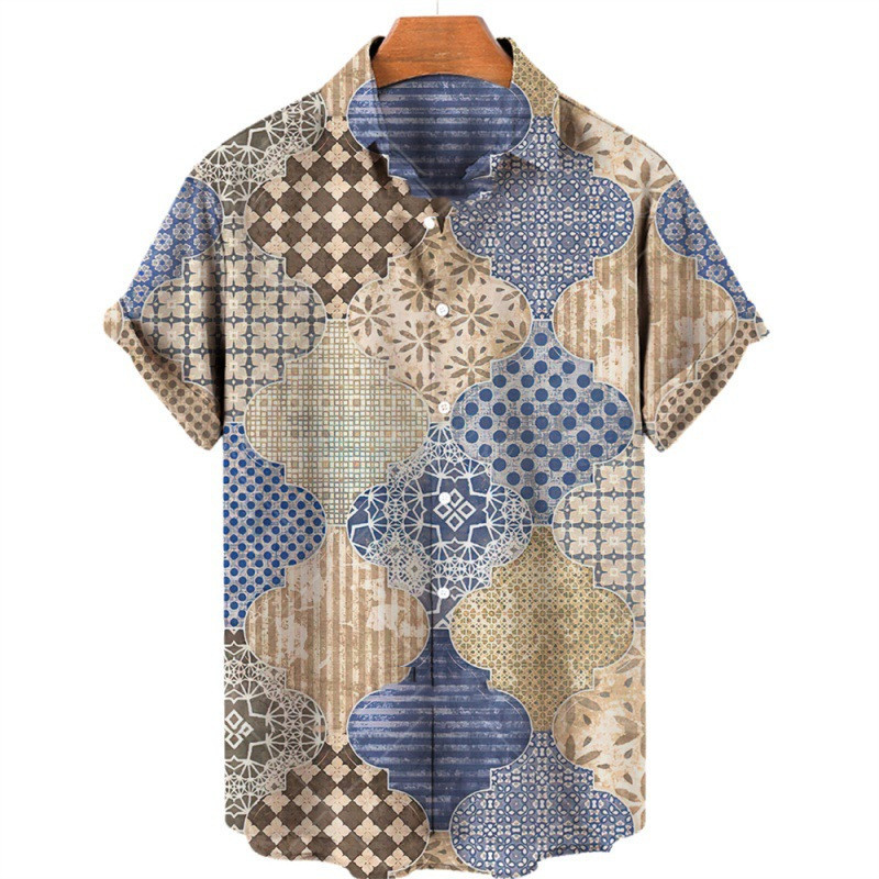 Camisa de hombre con estampado geométrico.