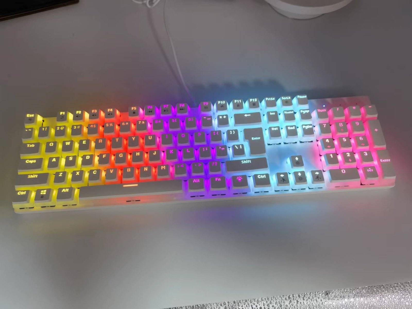 Teclado mecánico retroiluminado - Imagen 7